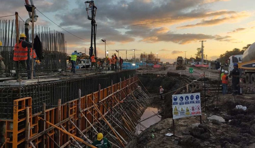 Importantes avances en el puente de la Bioceánica a través del río Paraguay